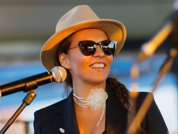 Anna Sharifa